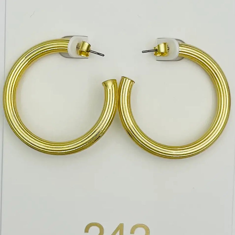 Lateral Line Hoops in Gold