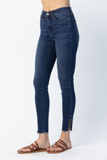 Judy Blue Split Hem Jeans