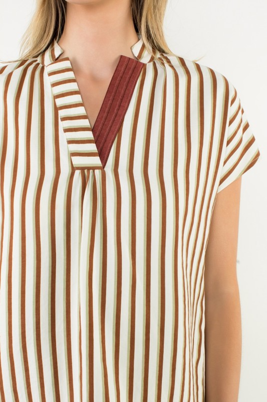Go Fall In Love Top in Brown