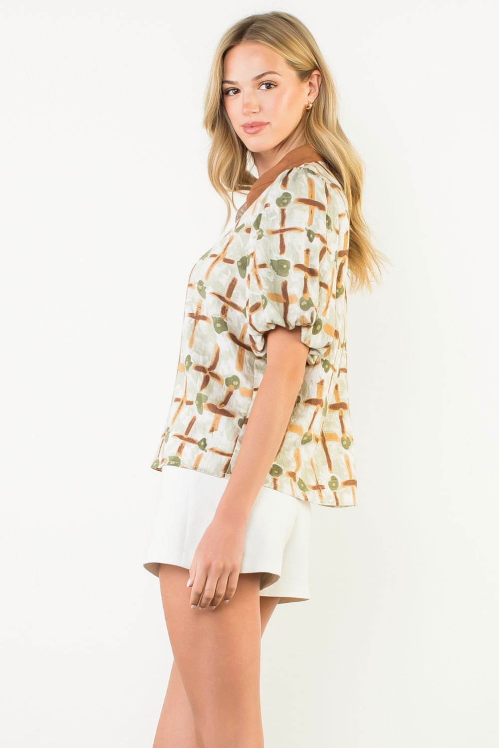 Say Less Contrast Collar Puff Sleeve Top