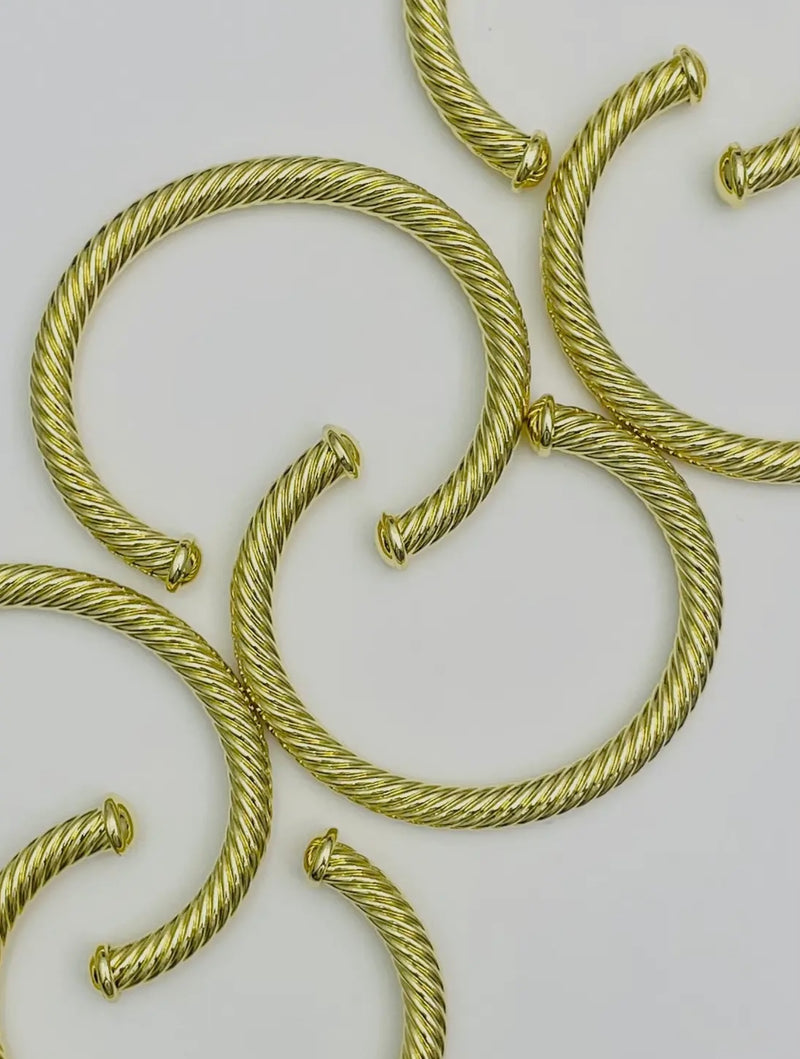 Simple Cable Bracelet in Gold