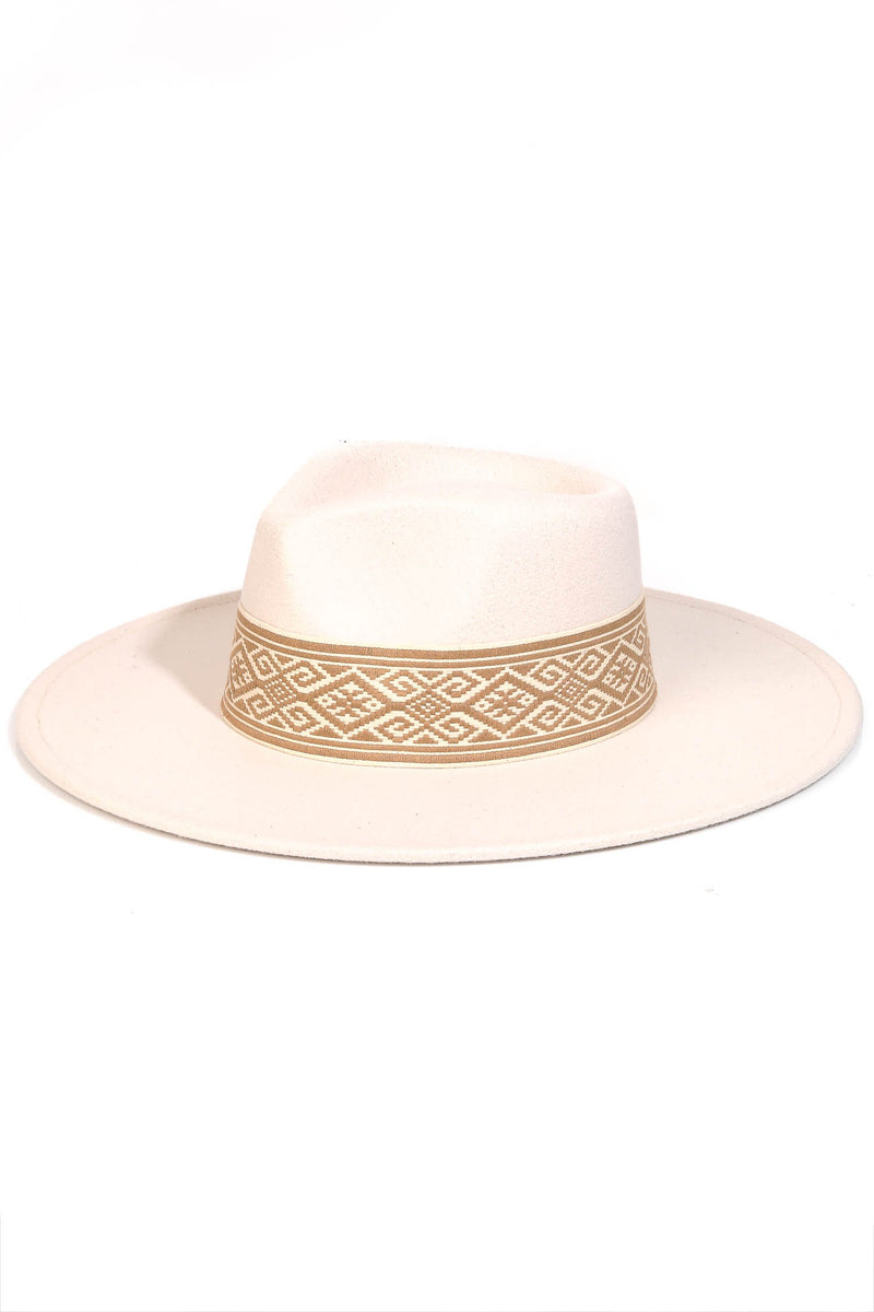 Charming Views Fedora in Cream